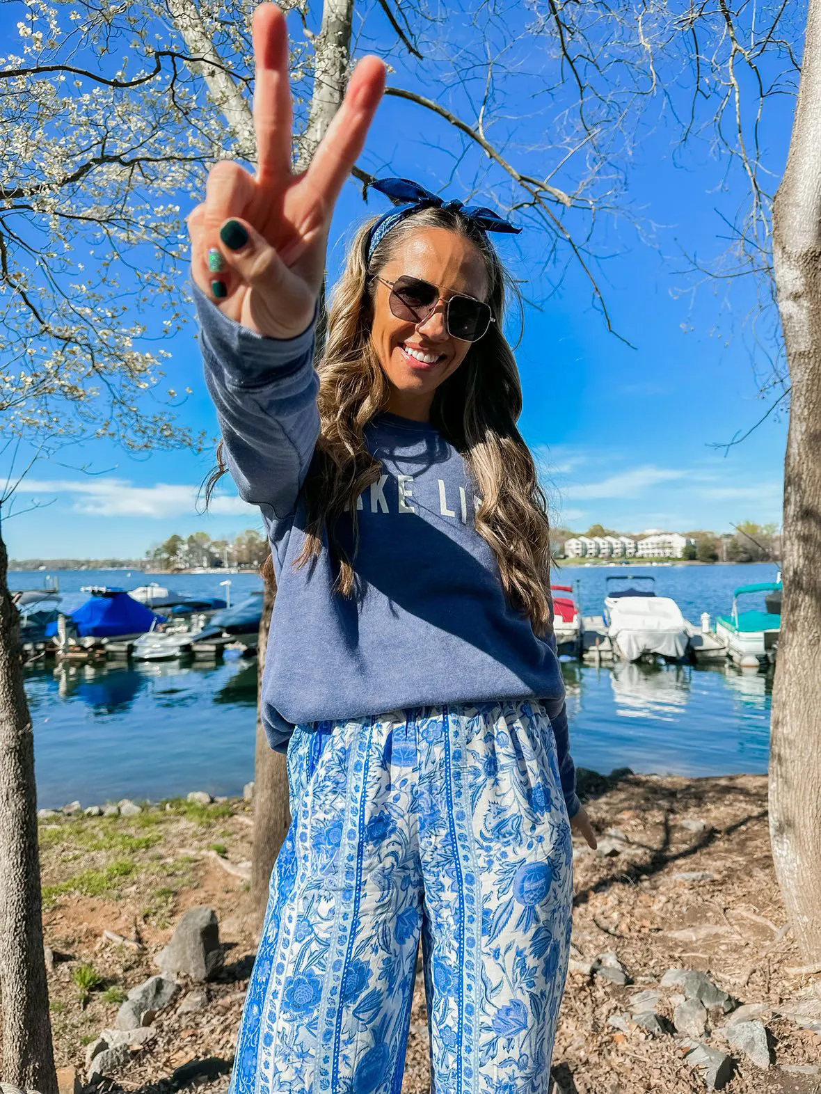 LAKE LIFE Crewneck Sweatshirt